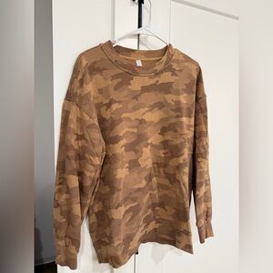 Lululemon Women’s Camouflage Crewneck